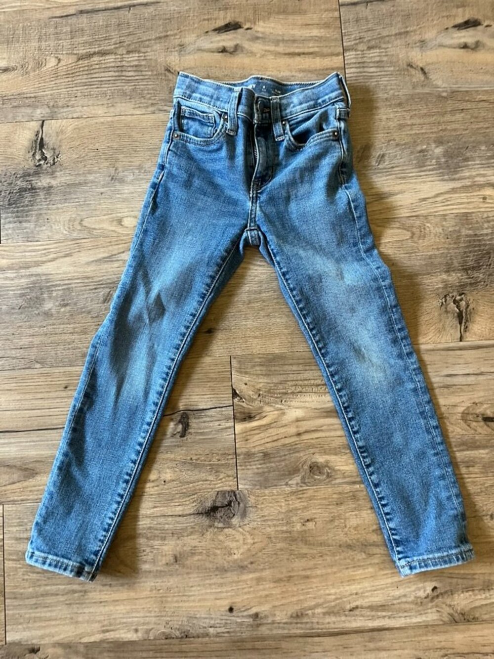 Old Navy 360° Stretch Slim Jeans – Size 6 – Medium Blue Wash - Picture 2 of 9